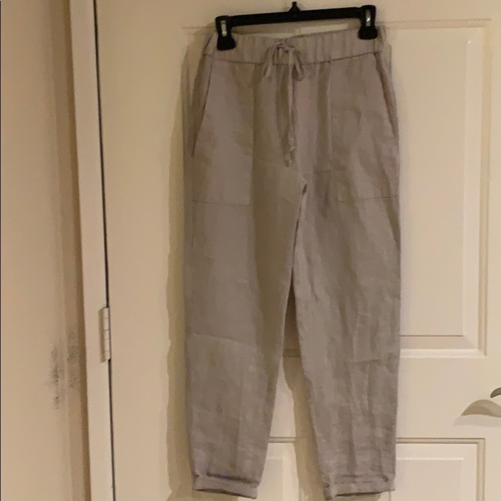 New without tag Krisa 100% linen 3/4 pants size XS